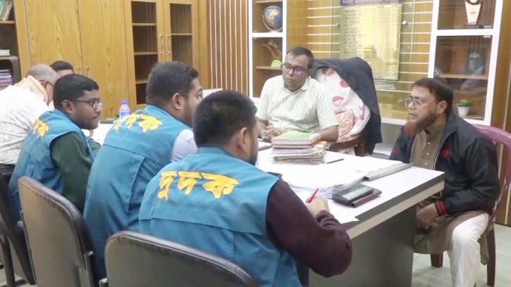 ফাইল আটকে অর্থ আদায় ও অবৈধ সম্পদের প্রমাণ পেয়েছে দুদক