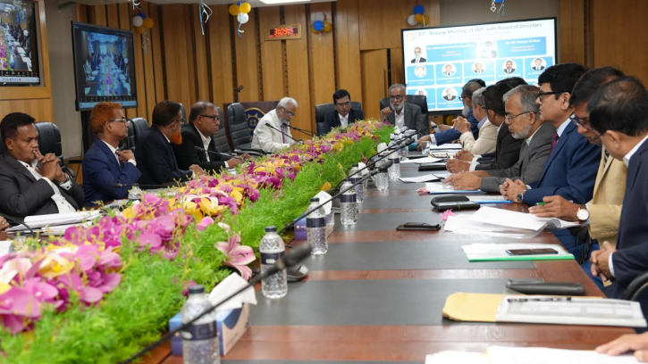সোনালী ব্যাংকের পরিচালনা পর্ষদের সঙ্গে সিনিয়র ম্যানেজমেন্ট টিমের সভা