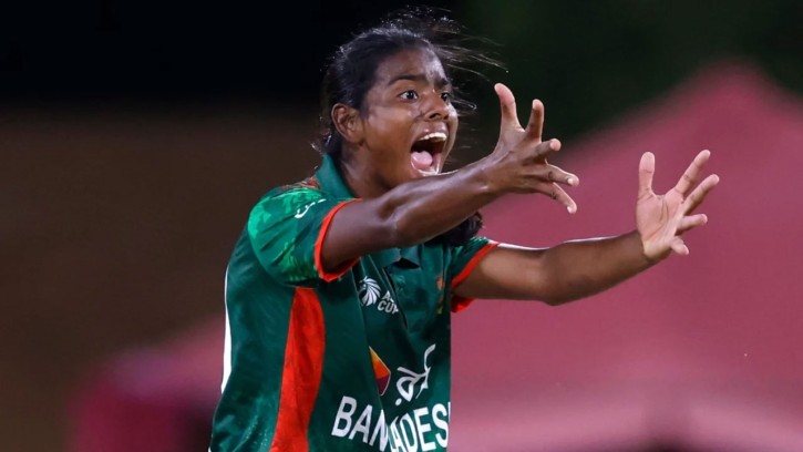 পাকিস্তানের বিপক্ষে আগুন ঝরিয়ে সুখবর পেলেন মারুফা